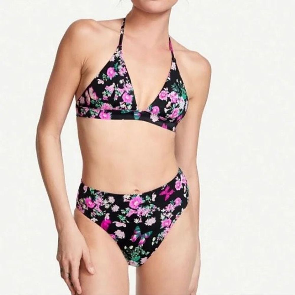 ✨Victoria Secret Halterneck Triangle Bikini Top✨